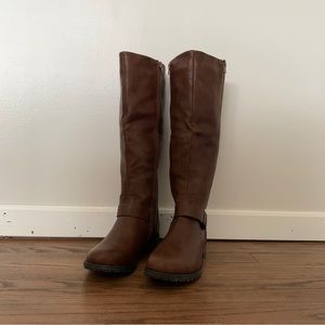JustFab New In Box NIB Faux Leather Brown Boots Zip Knee High Size 9 Didoa